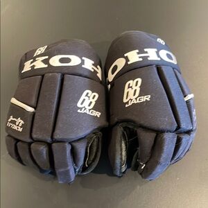 Black Ice Hockey Gloves